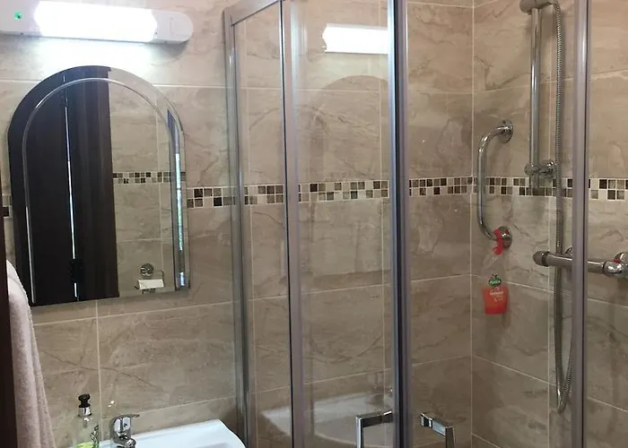 Ryan's River B&B 콩